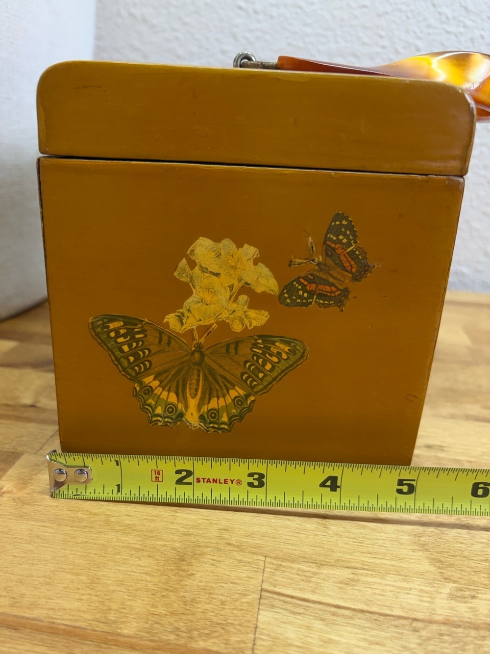 Vintage Butterfly Decoupage Wooden Box Purse Lucite Handle Vanity Case MCM - Picture 10 of 14